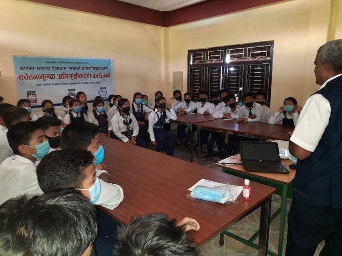 देवचुलीमा बालबालिकाहरुलाई कोरोना भाइरस रोकथाम सम्बन्धी सचेतनामुलक तालिम