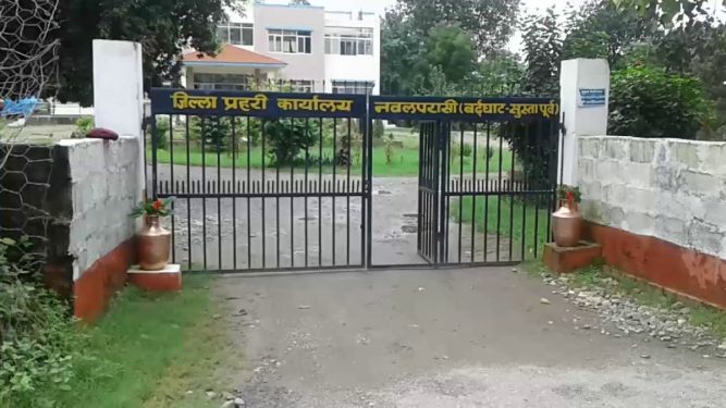 नवलपुर प्रहरीद्धारा विभिन्न मुद्धामा फरार रहेका ३४ पक्राउ