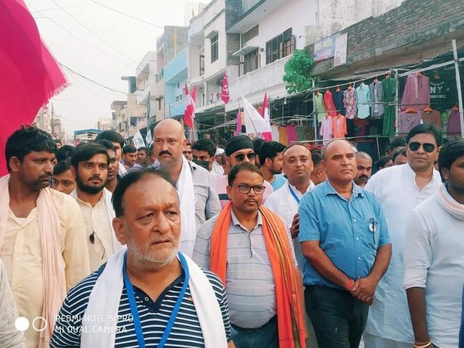 मेयर उमेदवार रजत शाहको  कृष्णनगर बजारमा घर दैलो , जनता उत्साहका साथ सहभागी