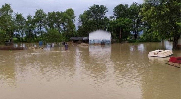 सुस्ताका सय घर डुबानमा