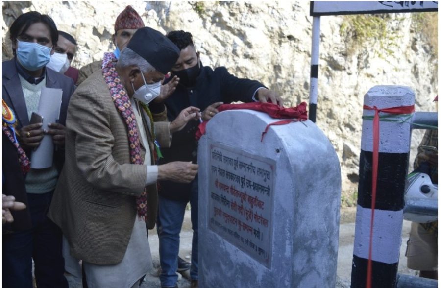 कांग्रेसका वरिष्ठ नेता रामचन्द्र पौडेलले गरे  सोंडेमा सेती पुल उद्घाटन