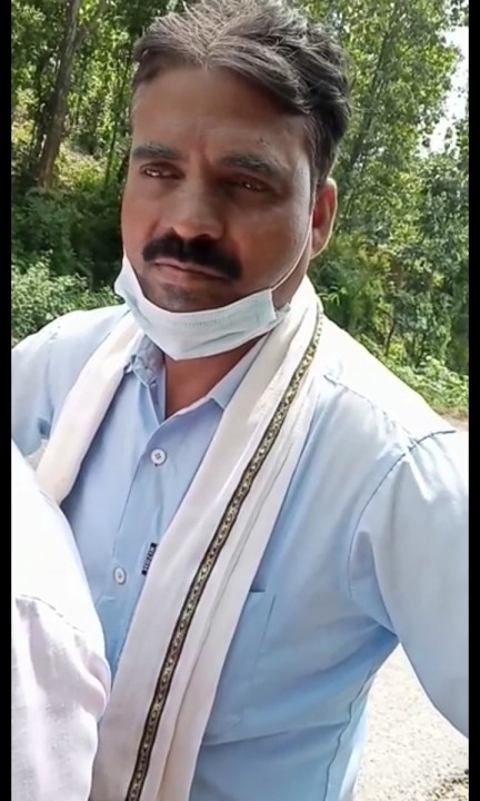 सरकारी गाडीको दुरुपयोग गर्दै वडा अध्यक्ष