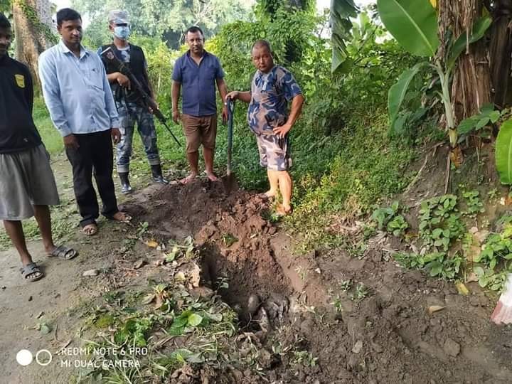 सशस्त्र प्रहरीद्वारा अवैध माछा बरामद